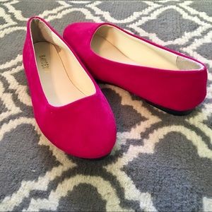NWOT pink flats